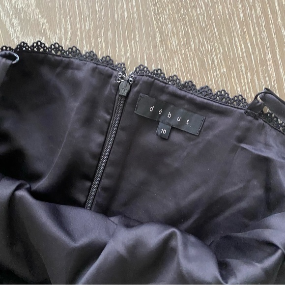 Début Floral Embroidered Midi Dress | Size 10 U.K. (Size 6 US) - Picture 8 of 8